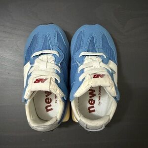 New Balance Kids Sneakers in Blue and White